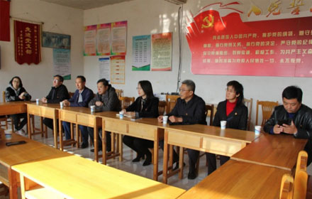 67381cm.顶级游戏信息到历城区柳埠街道办长岭村开展联合党建和爱心捐赠活动